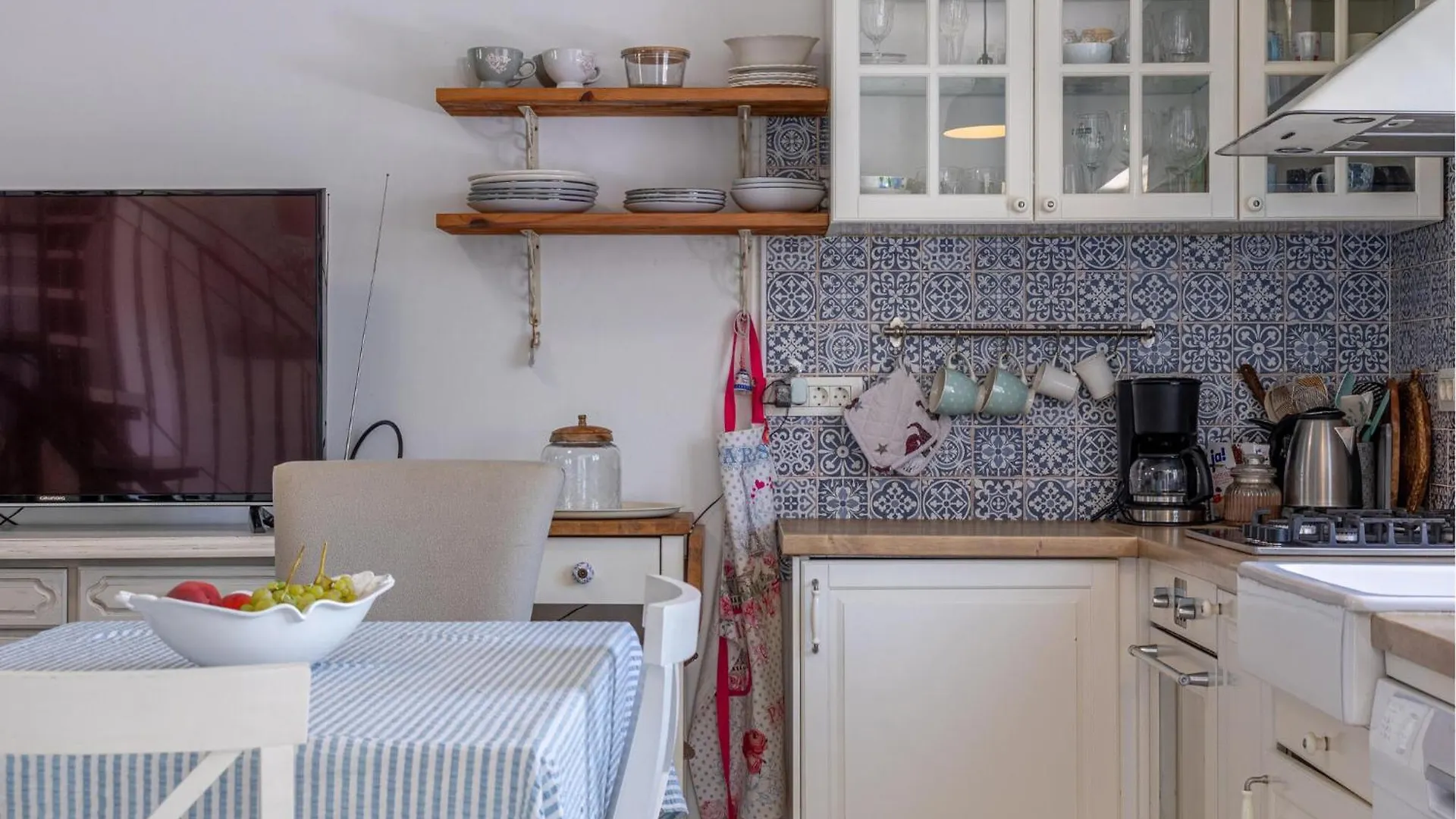펜션 Lovely Home In Krsan With Kitchen