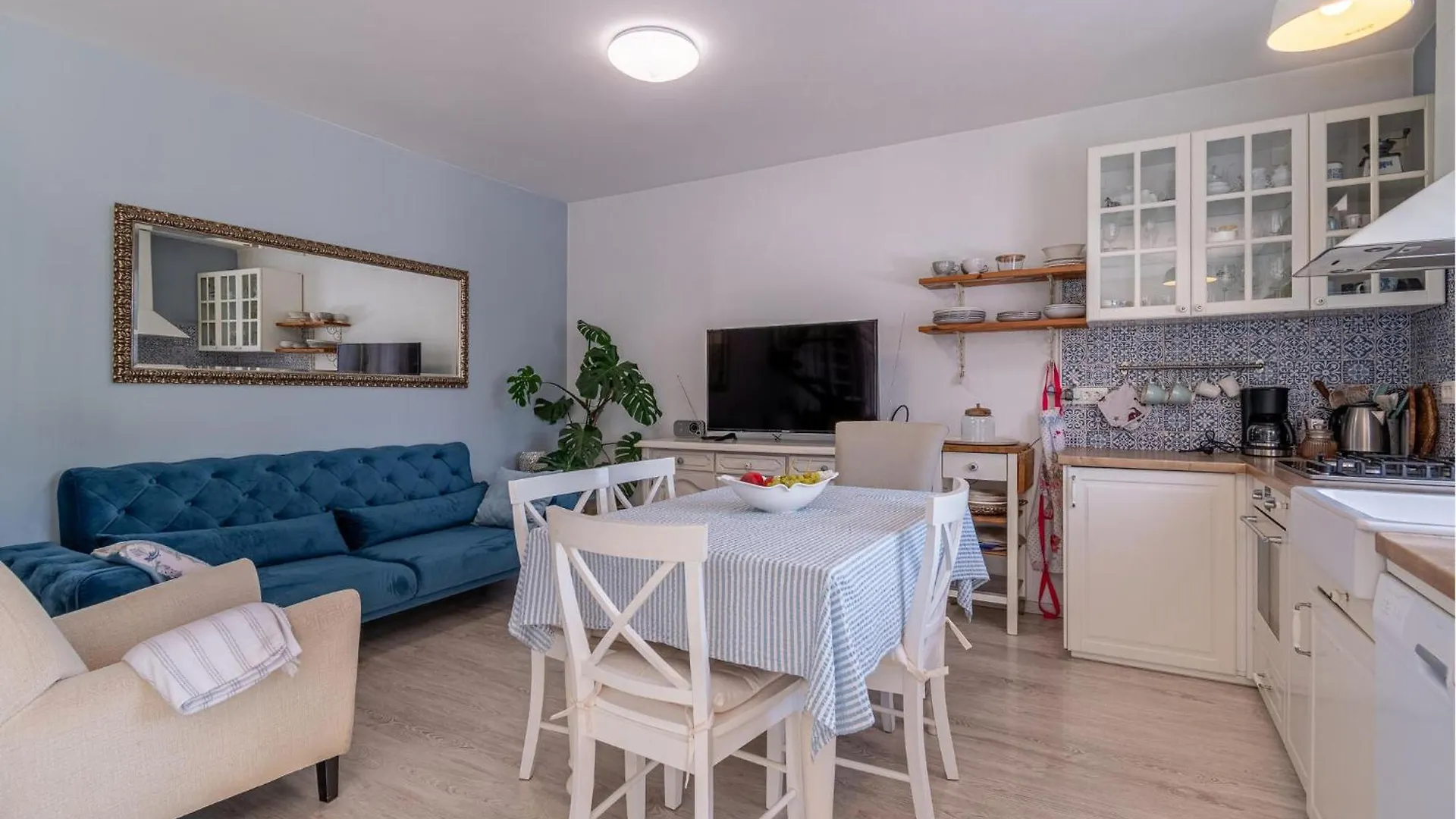 Lovely Home In Krsan With Kitchen 펜션